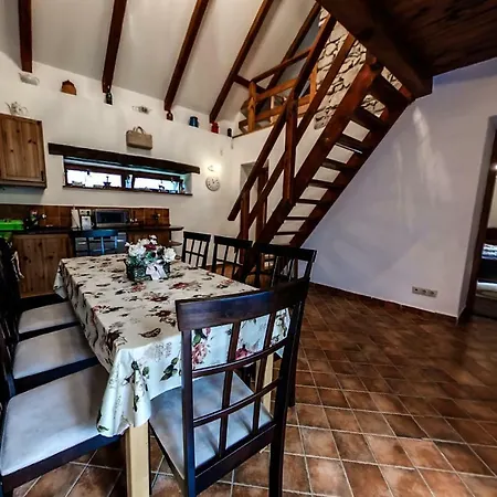 Kohid Vendeghaz Casa vacanze Vászoly